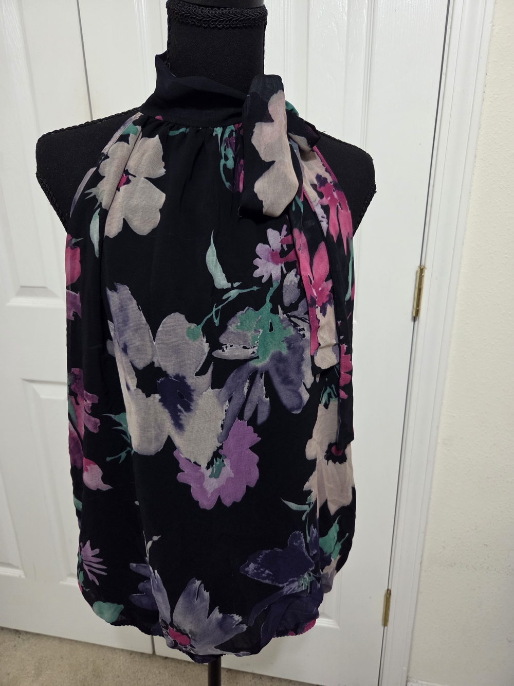 New York & Company Black Floral Halter Neck Blouse